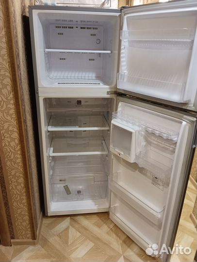 Холодильник бу samsung продам