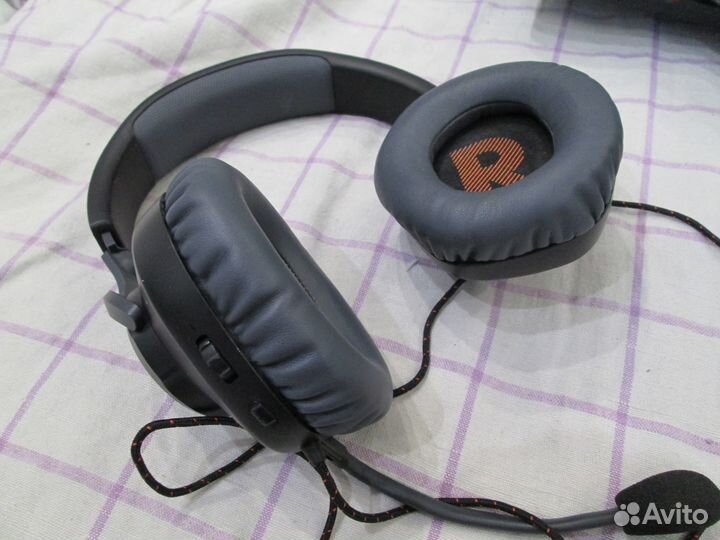 Наушники проводные с микрофоном JBL Quantum100,35