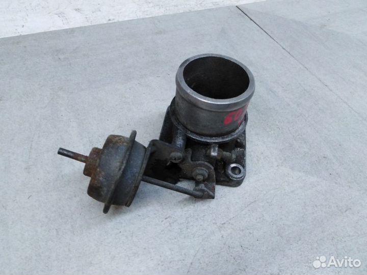 Воздушная заслонка Ниссан