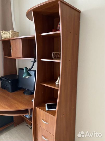 Компьютерный стол