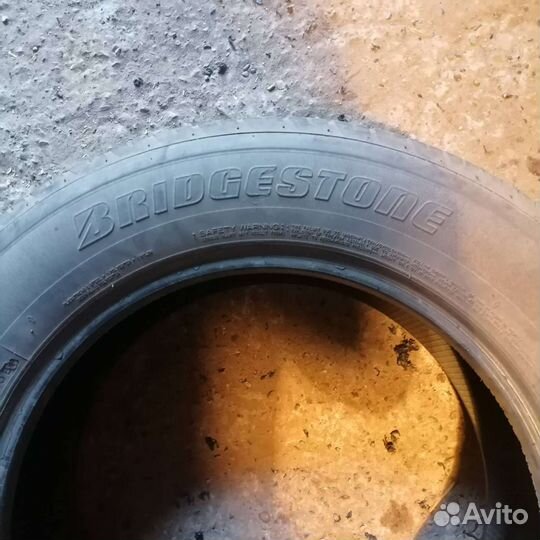 Bridgestone Dueler H/T 687 225/65 R17 102H