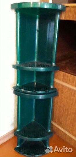 Полка пластмассовая трехярусная