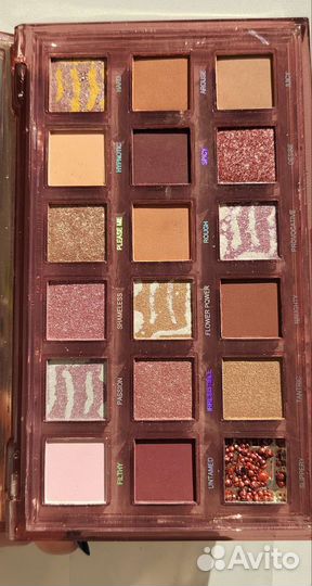 Тени для век палетка новая