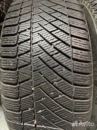 Continental ContiVikingContact 6 225/50 R17 94T