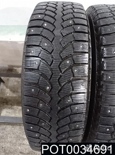 Bridgestone Blizzak Spike-01 215/70 R16 99P