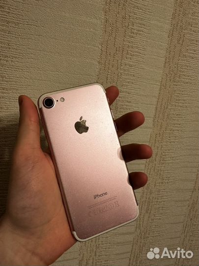 iPhone 7, 32 ГБ