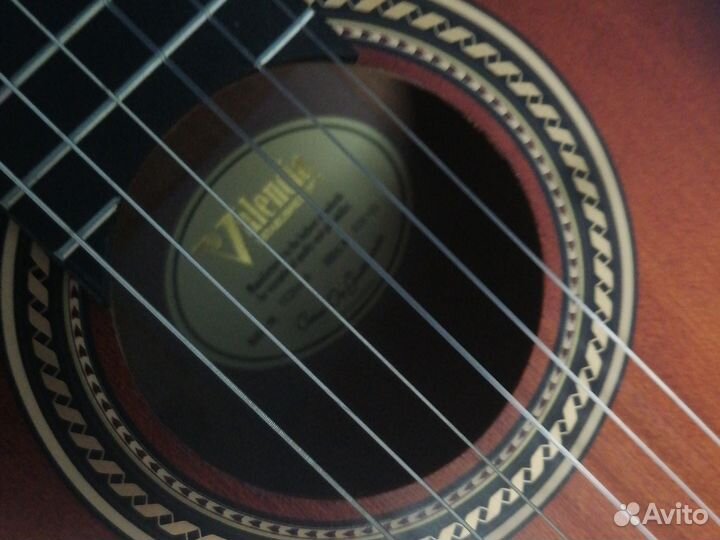 Гитара valencia