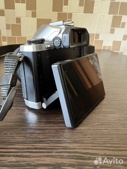 Фотоаппарат Olympus om-d e-m10