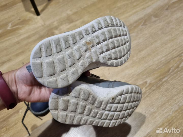 Ботинки и кроссовки на мальчика 23 размер пакетом