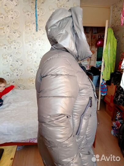 Пуховик женский р.54-56