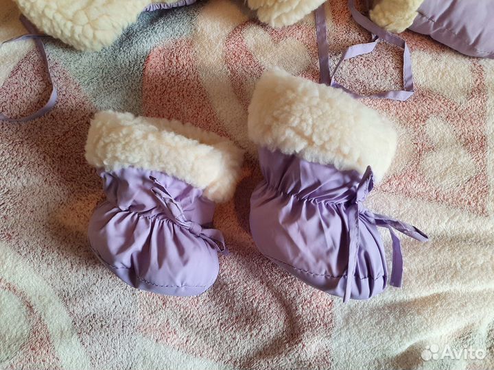 Зимний комплект (шапка + варежки + пинетки)