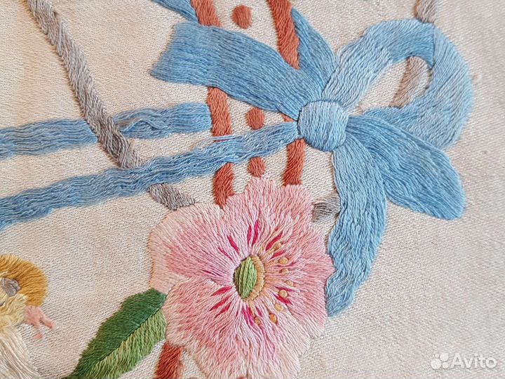 Предметы с вышивкой времен СССР
