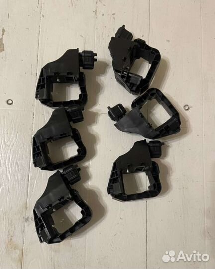 Кронштейн радиатора w213 w205