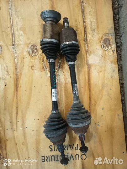 Привод, полуось правая передняя 5N0 407 764 J Volkswagen Tiguan 2009 5N1 cawa