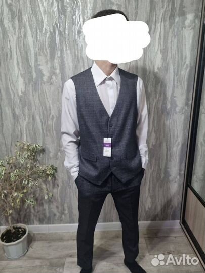 Мужской костюм тройка