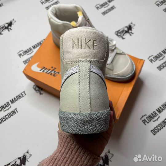 Оригинал 42,5 eu nike blazer MID 77