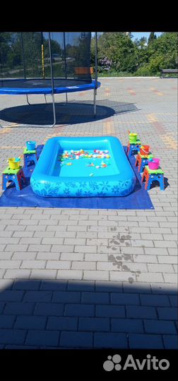 Надувной бассейн