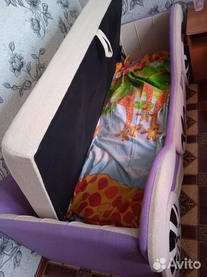 Кровать для девочки в виде кареты