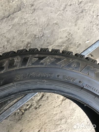 Bridgestone Blizzak Spike-01 215/55 R16