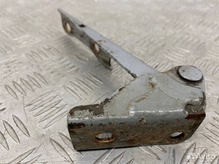 Б/У петля капота левый Hyundai Accent LC D3EA