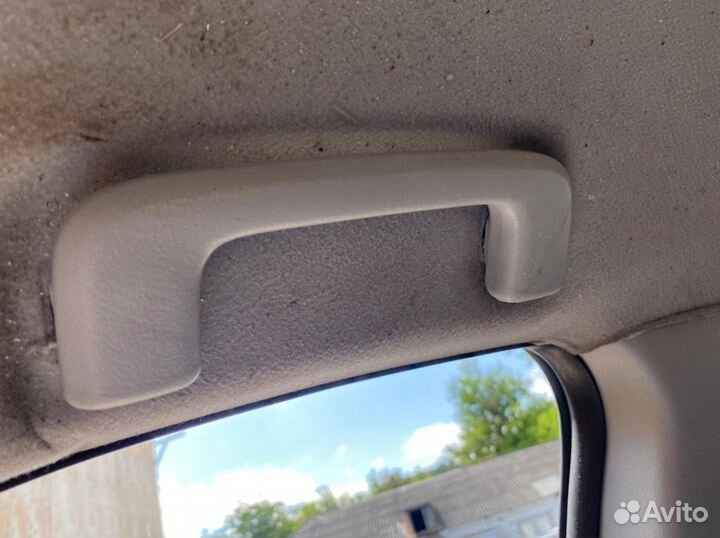 Ручки потолка Mitsubishi Lancer X 10