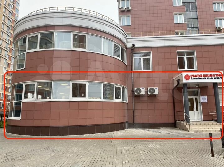 Аренда торговой площади с витринными окнами