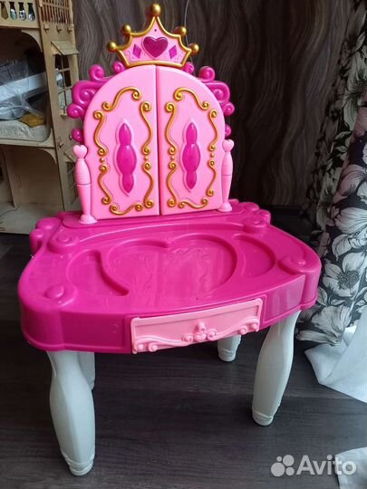 Игровой центр туалетный столик