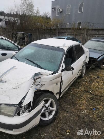 Toyota carina е 1992 г.в(разбор)