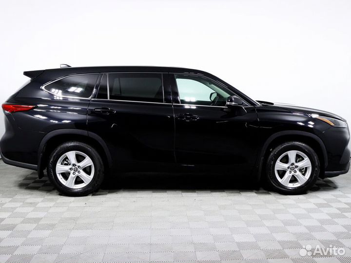 Toyota Highlander 3.5 AT, 2022, 5 165 км