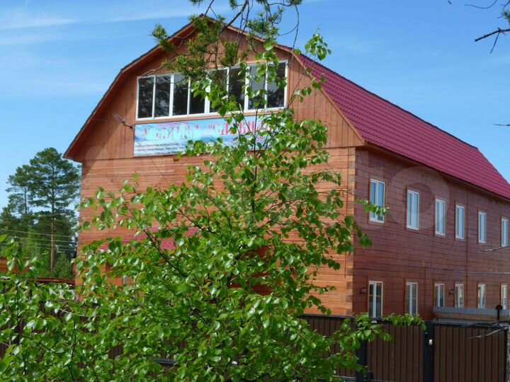 Дом 426 м² на участке 10 сот.