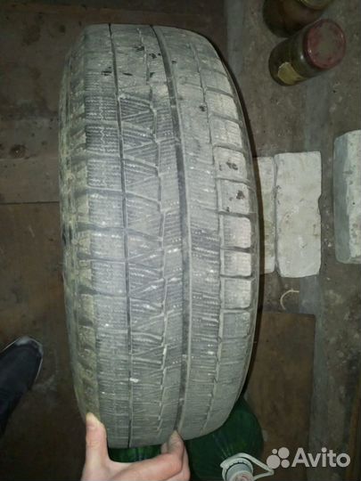 Bridgestone Blizzak Revo GZ 185/60 R15