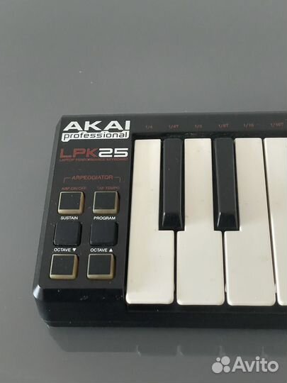 Midi-клавиатура akai Pro LPK25