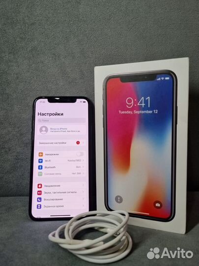 iPhone X, 64 ГБ