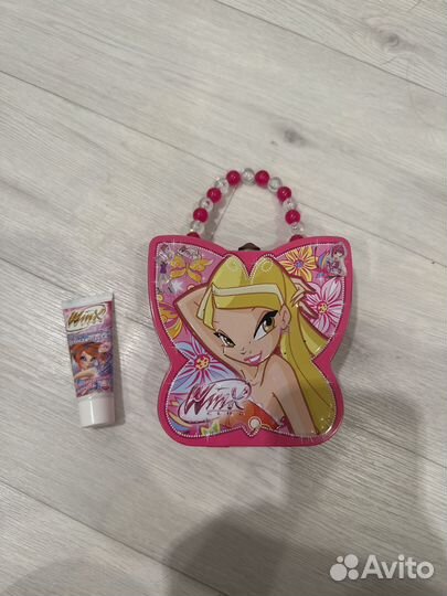 Металическая коробочка winx