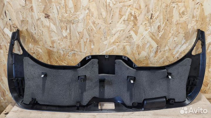 Обшивка двери багажника Ford Kuga 2008-2012