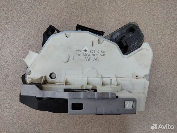 Замок задний левый Polo Sedan 6RF839015C