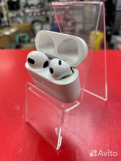 Беспроводные наушники Apple AirPods 3