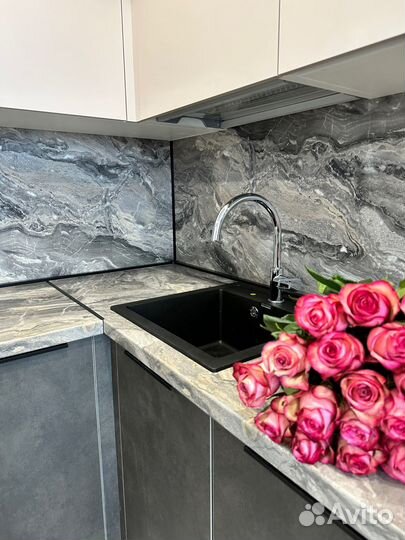 П образная кухня на заказ. Фабрика в Челябинске