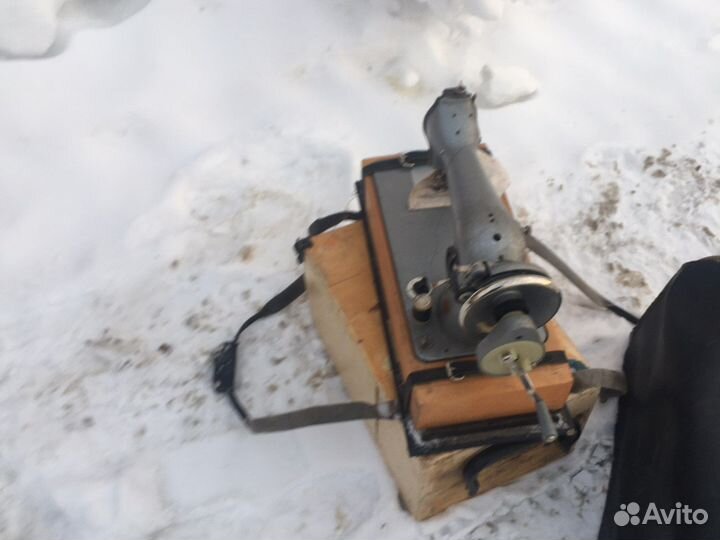Швейная машина подольск ручная