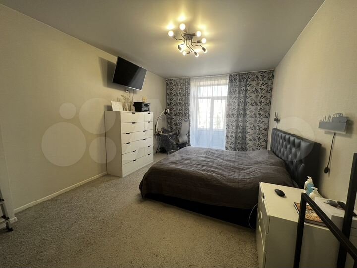 3-к. квартира, 94 м², 3/5 эт.