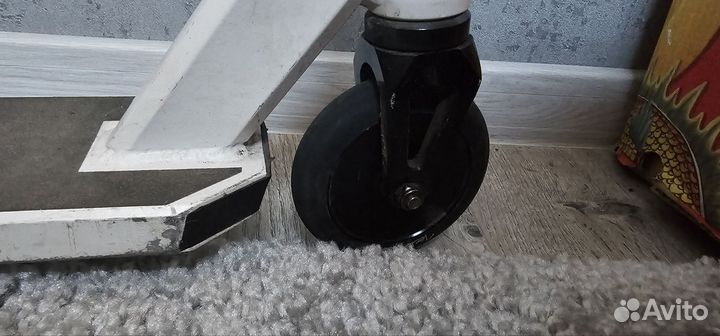 Трюковой самокат