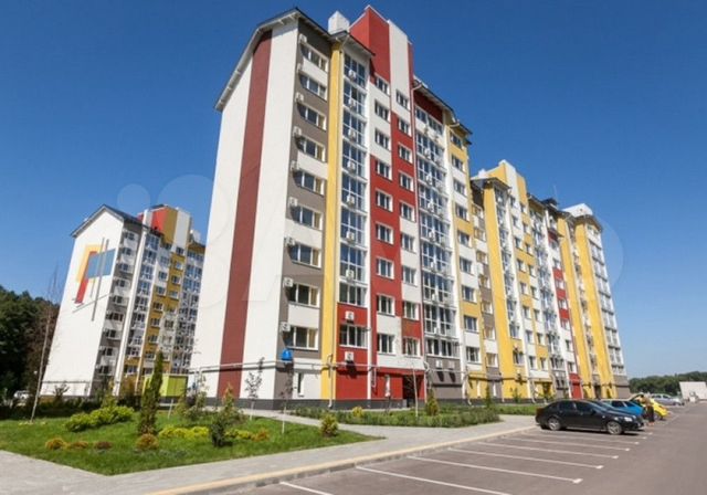 3-к. квартира, 64,1 м², 1/10 эт.