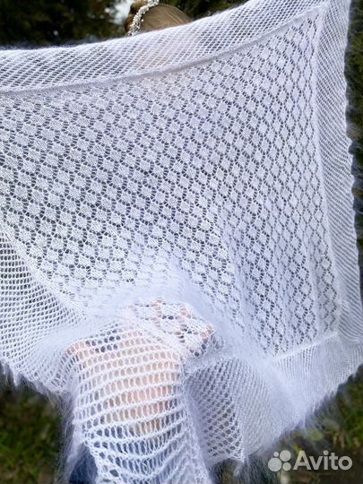 Платок шаль белая пуховая ажурная козий пух