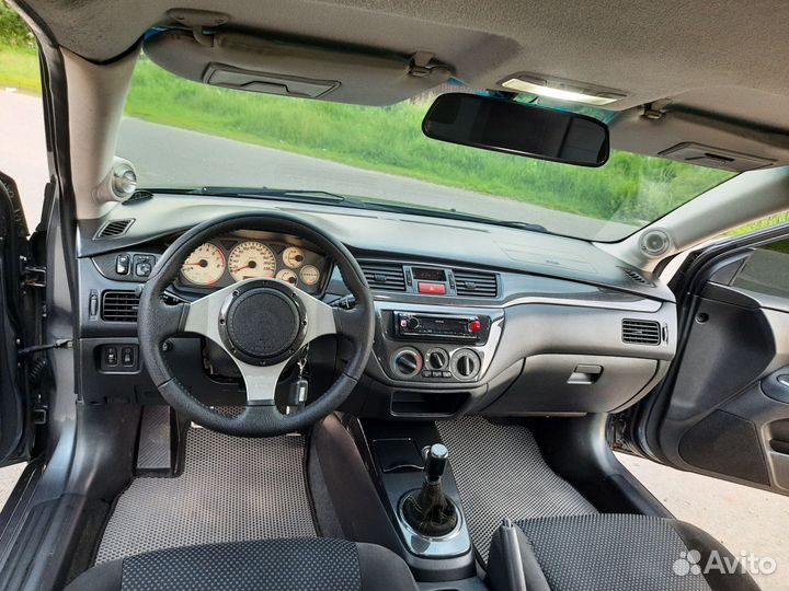 Mitsubishi Lancer 1.6 МТ, 2005, 330 000 км