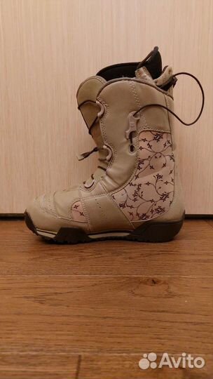 Сноубордические ботинки Burton Emerald