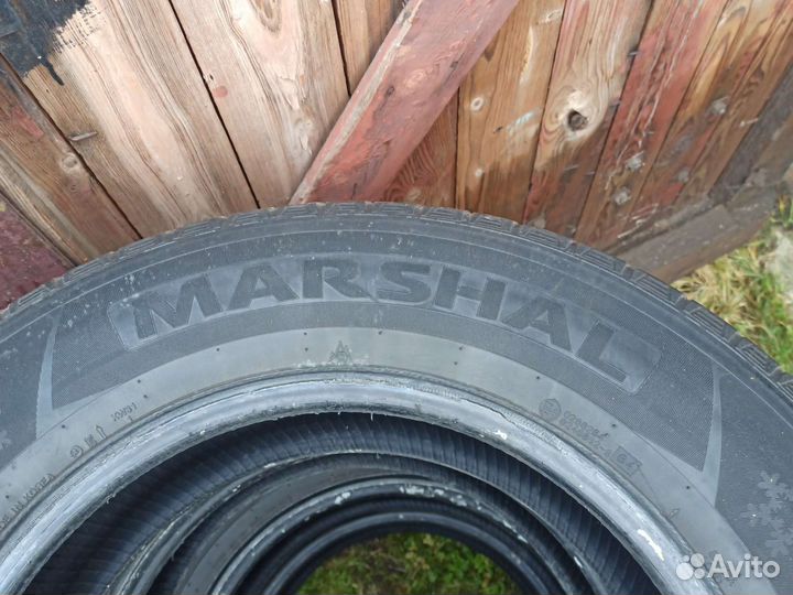 Marshal I'Zen KW31 235/65 R17