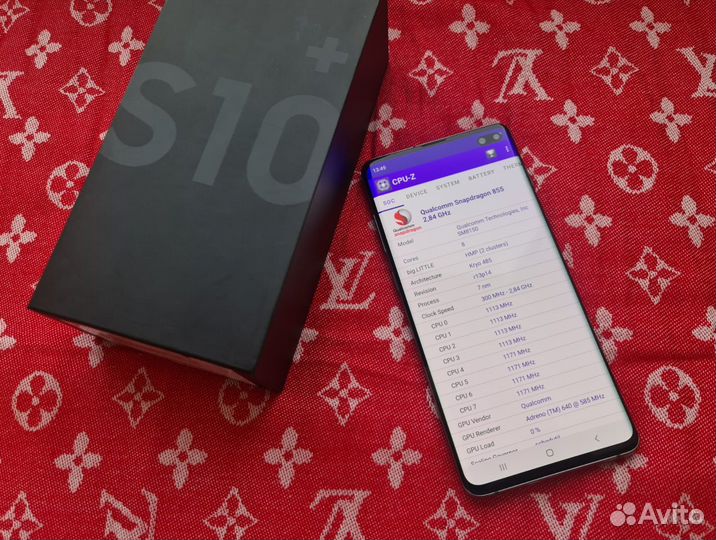 Samsung Galaxy S10+ (Snapdragon 855), 8/128 ГБ