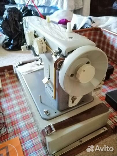 Швейная машина Чайка 3 (кл. 116-2)