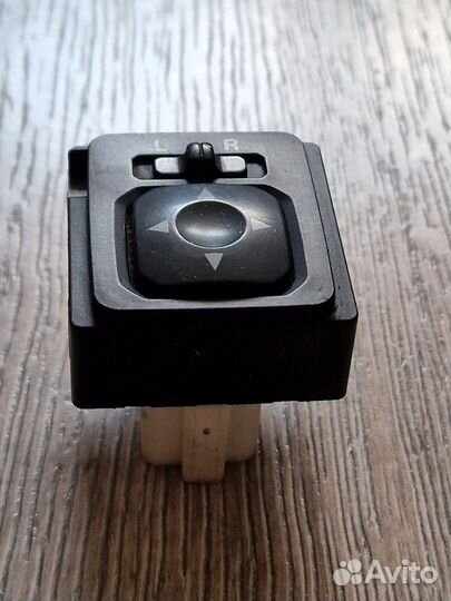 Кнопка блок управления зеркалами Mitsubishi Lancer