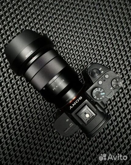 Sony a7 iii Zeiss 24-70 fe4